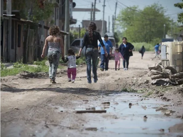 Corrientes finalizó el año 2025 con 31,3% de pobreza