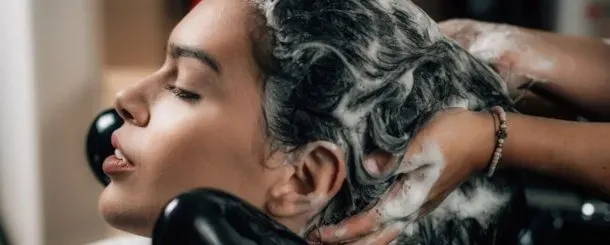 La ANMAT prohibió la venta de toda una serie de productos para el pelo