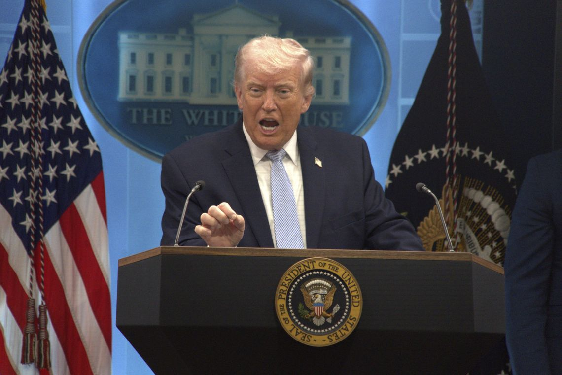 Donald Trump advirtió que EE.UU. podría tomar el control de Cuba "casi de inmediato"