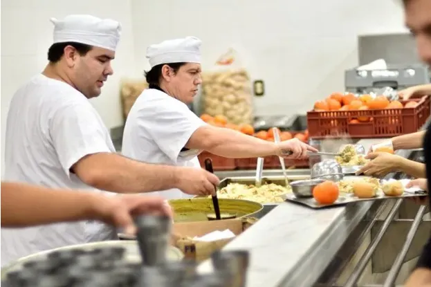Más del 80% del comedor de la UNNE está destinado a estudiantes becados
