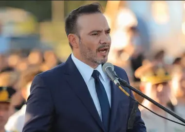 Valdés confirmó que mañana se anunciará el incremento salarial a empleados públicos