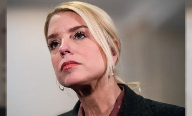Trump destituyó a Pam Bondi como fiscal general de EE.UU.