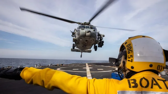 EEUU envía dos destructores para romper el bloqueo iraní y escala la tensión en el estrecho de Ormuz