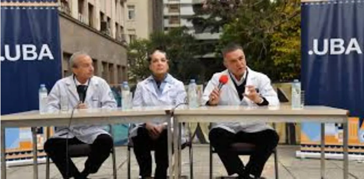 Los hospitales universitarios podrían entrar en parálisis en seis semanas