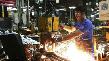 Industriales del NEA advierten una crisis grave en el sector