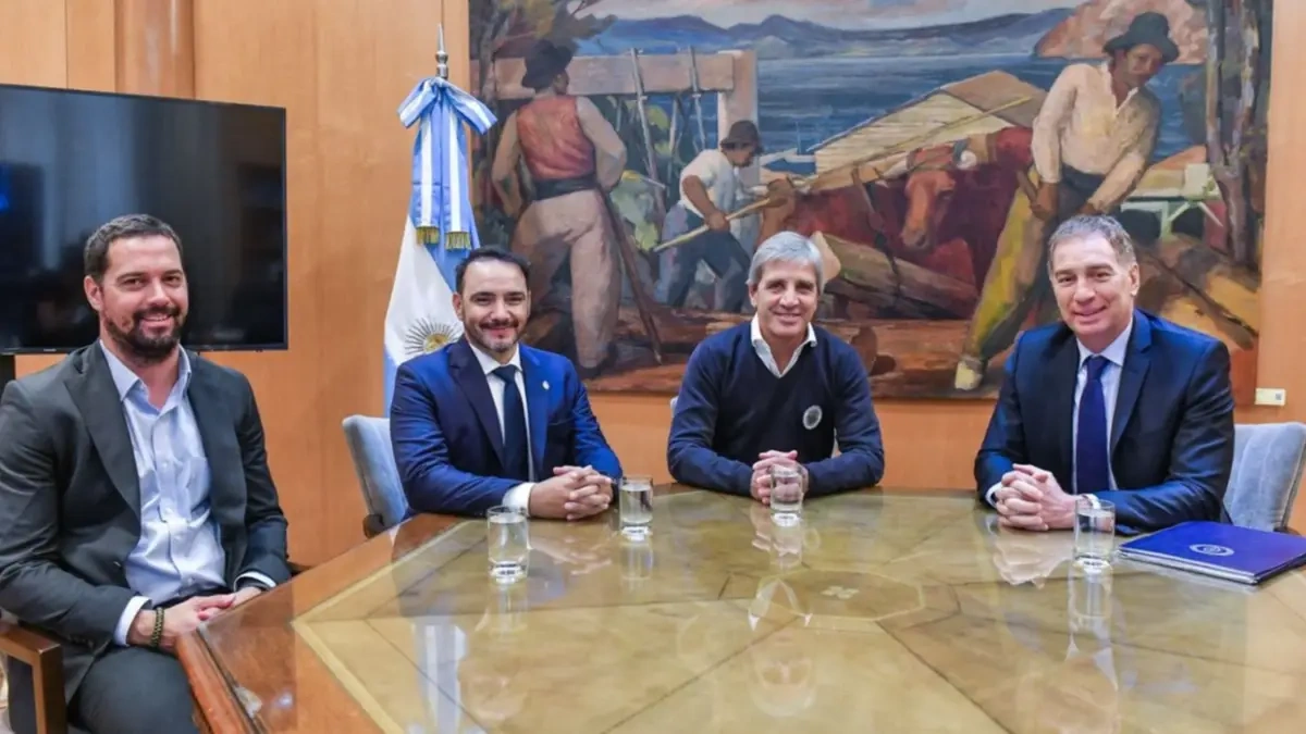 Juan Pablo Valdés se reunió con Diego Santilli y Luis Caputo por la agenda de reformas