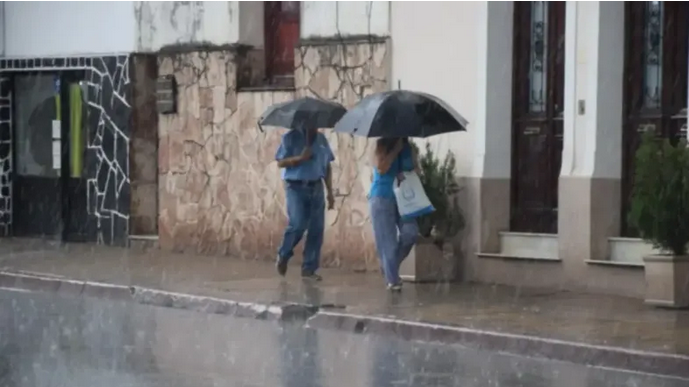 Alerta naranja en Corrientes por tormentas severas: prevén lluvias intensas, ráfagas y granizo
