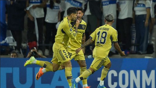 Boca se trajo un valioso triunfo por 2 a 1 de Chile en el debut copero