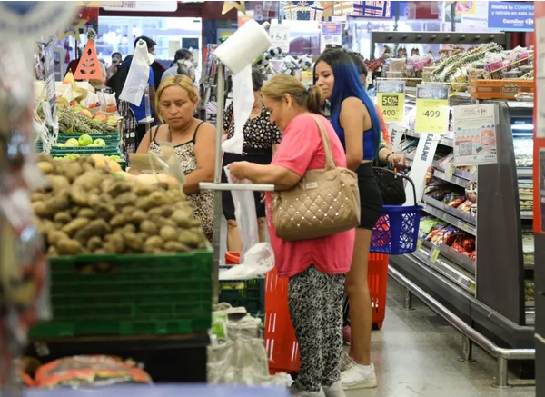 Las ventas minoristas de pymes cayeron 5,6% interanual en febrero