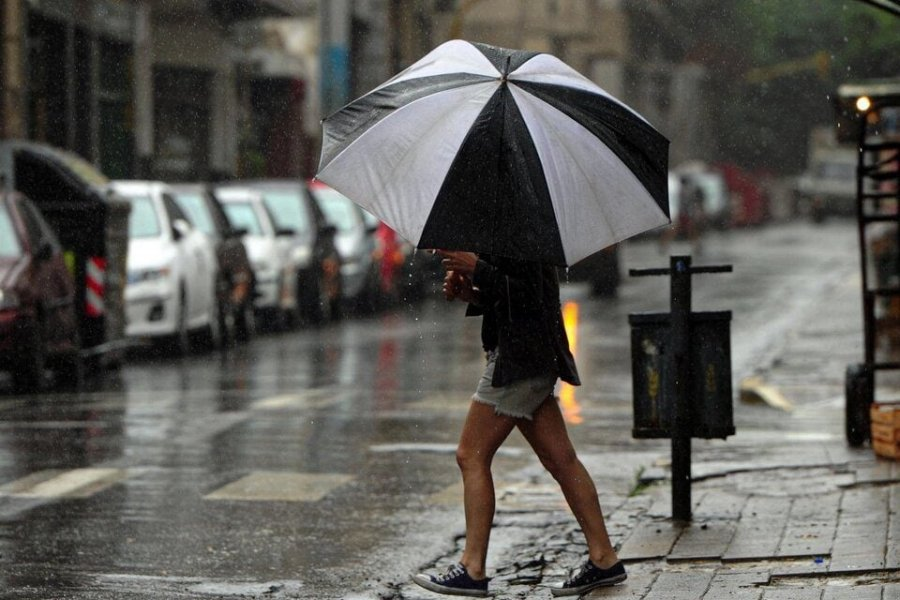 Cuatro días locos: vuelve la lluvia desde el sábado hasta el martes próximo en la ciudad de Corrient