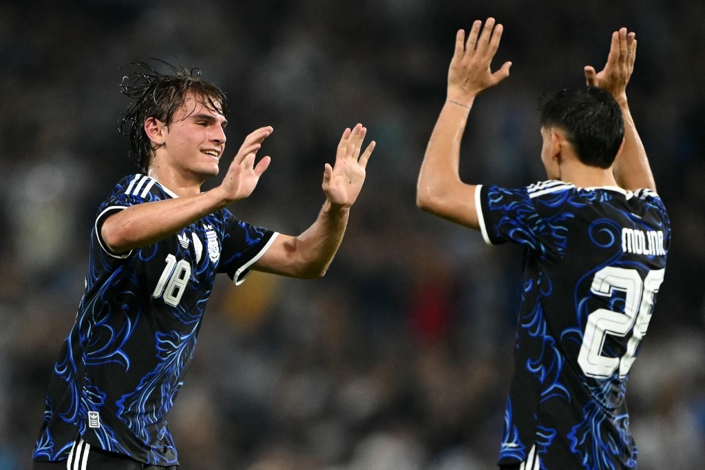 Posteriormente, en el destacamento "Vanguardia", se llevaron a cabo pericias a cargo del médico vete