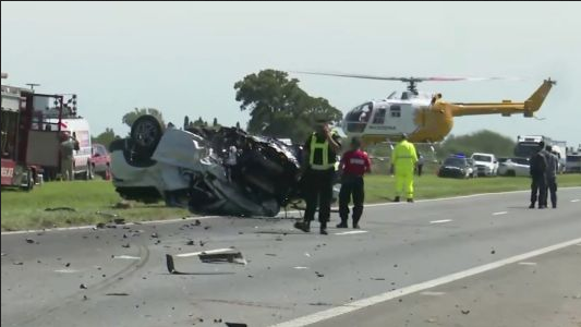 Tragedia en la autopista Rosario-Santa Fe: dos muertos tras el choque entre un colectivo y una camio