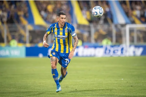 Rosario Central no pudo quebrar el cero ante Independiente del Valle en su debut en la Copa Libertad