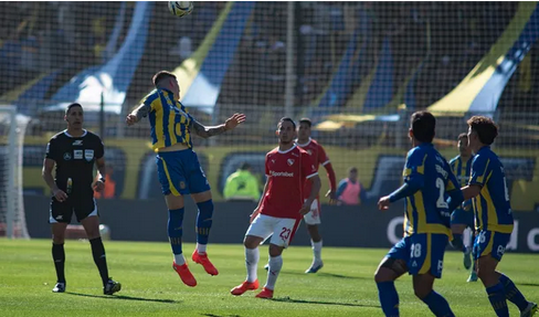 Rosario Central derrotó 3-1 a Independiente y espera por Estudiantes o Racing en cuartos