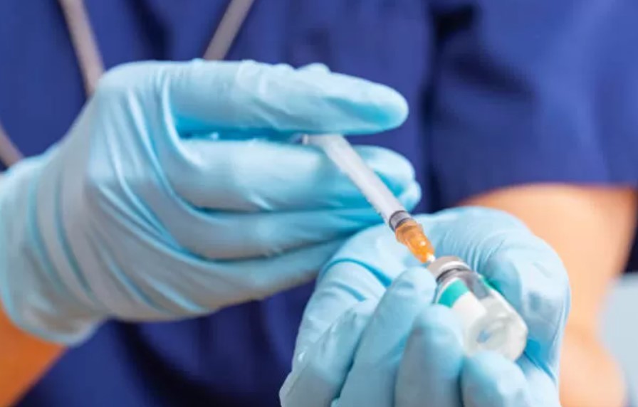 Rusia planea incluir vacunas contra el cáncer en el programa de seguro médico en 2026