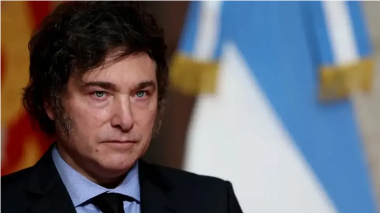 7 de cada 10 argentinos desaprueba la gestión de Javier Milei