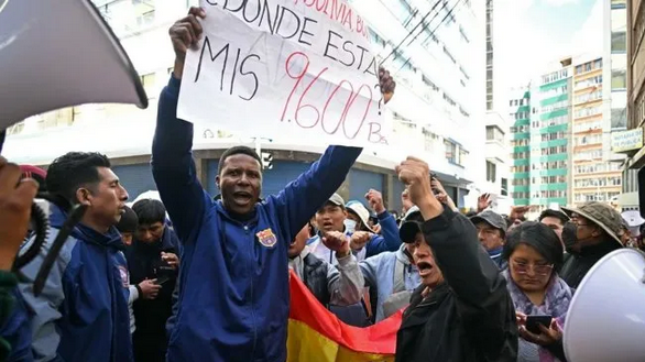 Protestas, aumentos, desabastecimiento y tensión política: los detalles de la crisis que golpea a Bo