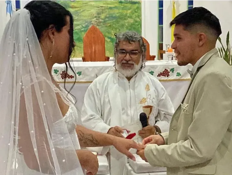 Casamiento trans: el arzobispado de Corrientes busca anular el matrimonio de Solange e Isaias