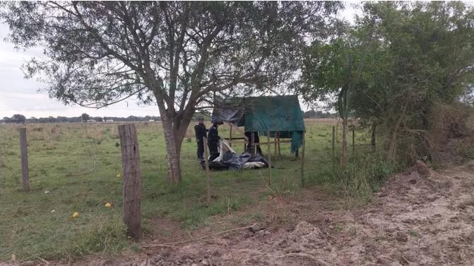 Intentaron usurpar una propiedad y fueron aprehendidos por la policía