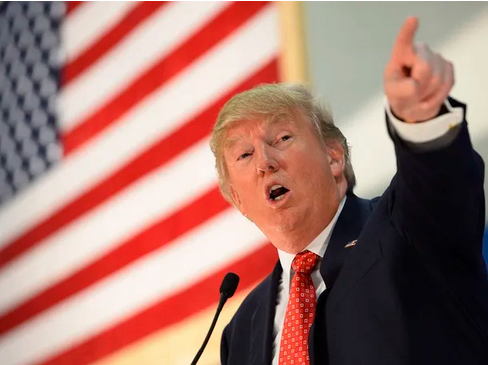 Donald Trump afirmó que Estados Unidos interceptó un buque iraní y “le abrió un agujero” en el Golfo