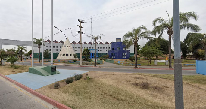 Un alumno de 14 años llevó un arma a su colegio y fue demorado en Córdoba: investigan qué fue lo que