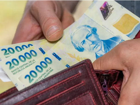 De cuánto es el salario básico pretendido por los trabajadores en Argentina