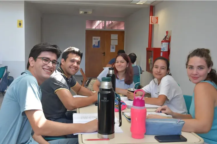 La UNNE lanzó su convocatoria a Becas 2026 para estudiantes