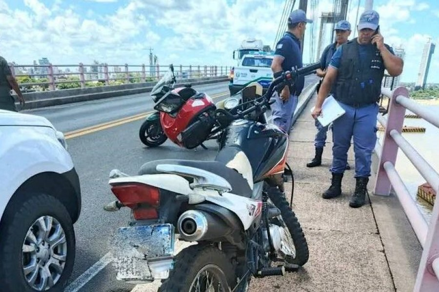 Rescataron a otro hombre con intenciones de arrojarse al Paraná desde el Puente Chaco Corrientes