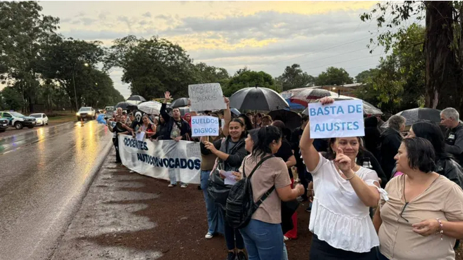 El gobierno anunció el reintegro de la quita aplicada al salario de los docentes