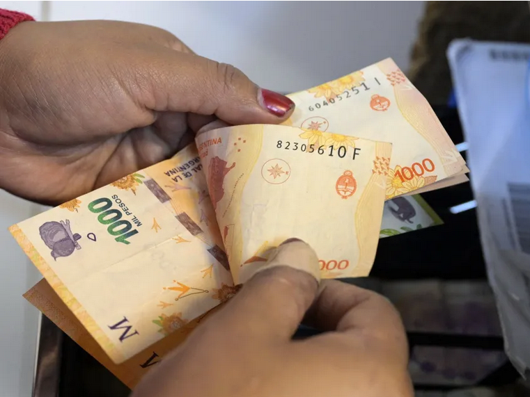 El ingreso disponible volvió a caer en marzo y ya acumula una pérdida del 12% en la era de Javier Mi