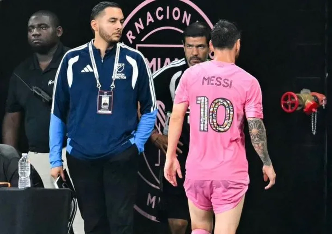 Alarma en la Selección Argentina: Messi pidió el cambio, pero el DT del Inter Miami llevó tranquilid