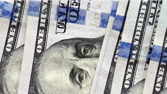 El dólar oficial volvió a subir y tocó un nuevo máximo en cuatro meses