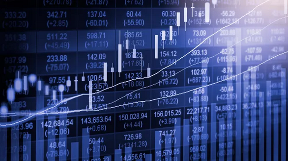 Las acciones caen hasta casi 4% mientras que el riesgo país vuelve a acercarse a los 500 puntos