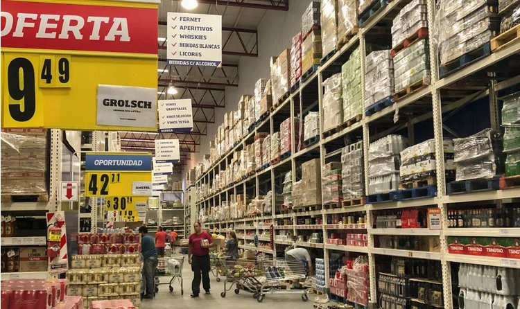 La inflación baja, pero la gente no siente que su economia esta mejor