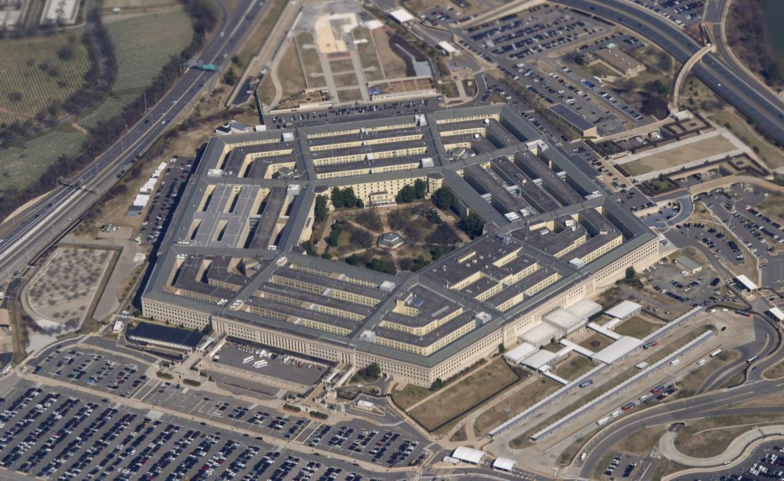 Alerta en Washington: cierran y evacúan sectores del Pentágono por un incidente con materiales pelig