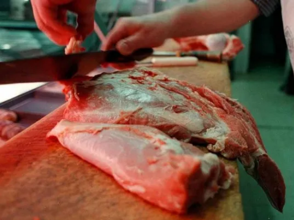 El consumo de carne vacuna cae a mínimos de dos décadas y acelera el reemplazo por pollo y cerdo