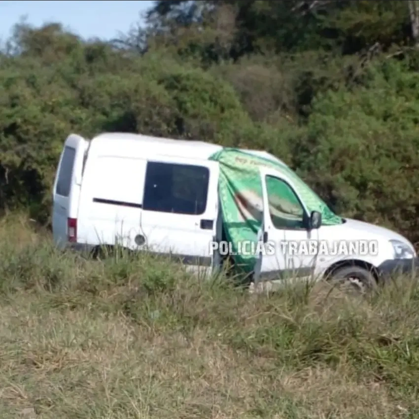 Dos muertos y un herido grave tras siniestro vial en ruta del interior de Corrientes
