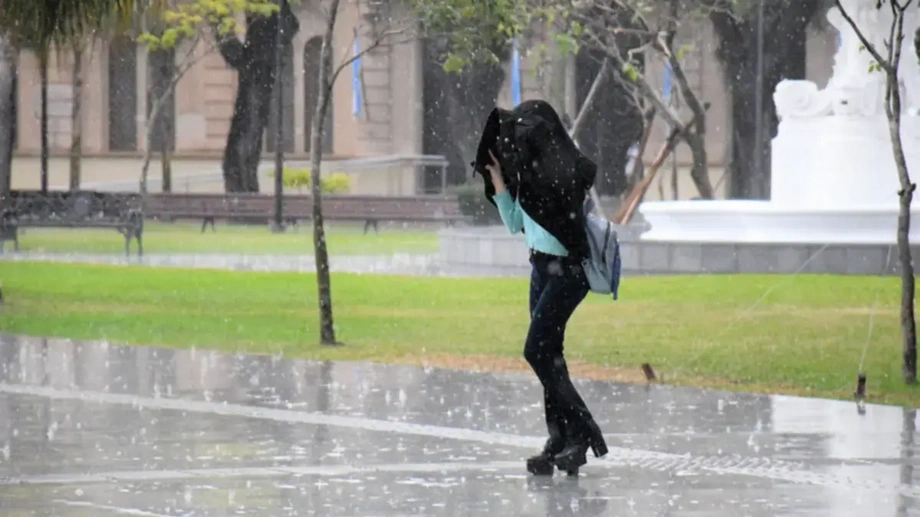 ¿Se anticipa el veranillo de San Juan?: pronostican tormentas fuertes en Corrientes