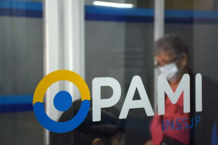 Crisis en el PAMI: clínicas de todo el país suspenderán nuevos turnos y amenazan con frenar cirugías