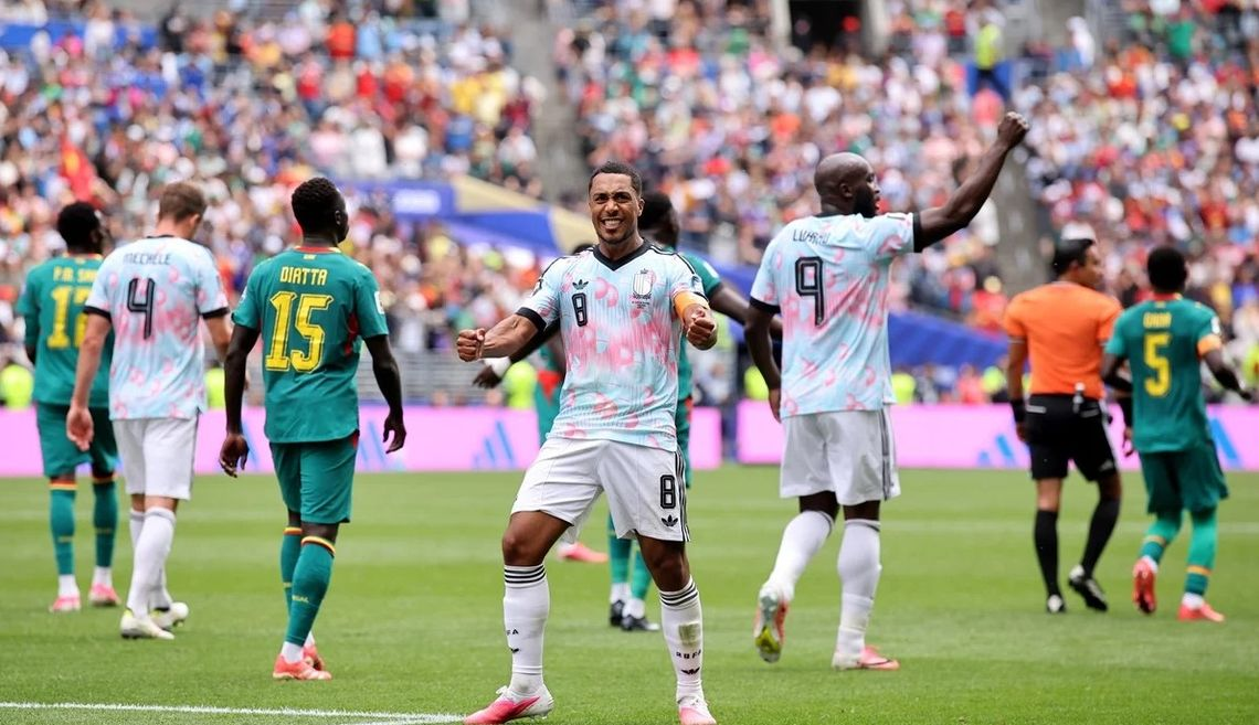 Épica remontada de Bélgica ante Senegal para pasar a octavos de final del Mundial