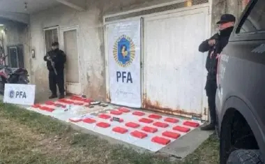 La Policía de Corrientes separó de la fuerza a la oficial detenida vinculada a banda narco