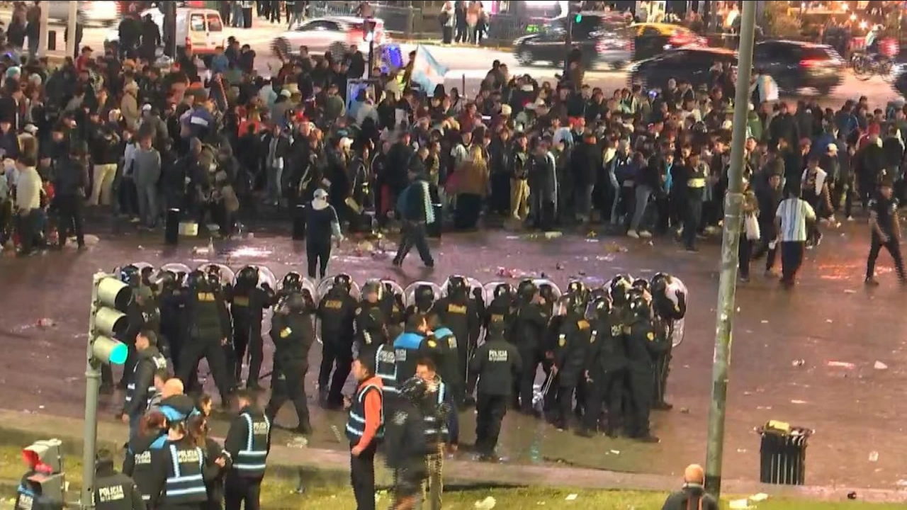 Los festejos en el Obelisco por la victoria de la Selección terminaron con al menos 19 detenidos