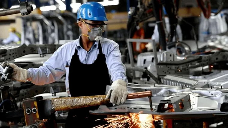La industria alerta: "La estabilidad sola no alcanza para generar empleo"