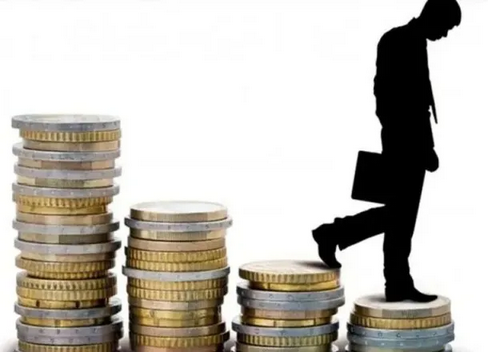 Salarios por el piso: más del 90% de quienes consiguieron trabajo en el último año no llega a fin de