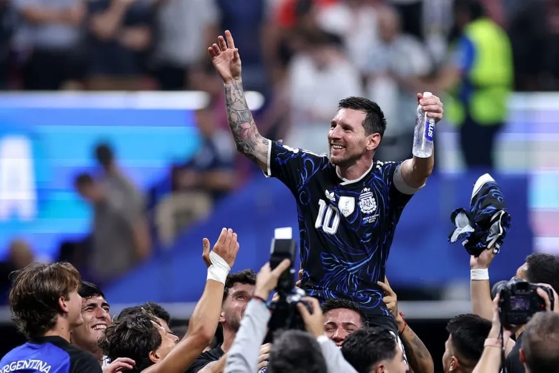 Argentina se lo dio vuelta a Inglaterra de manera épica y jugará la final del Mundial