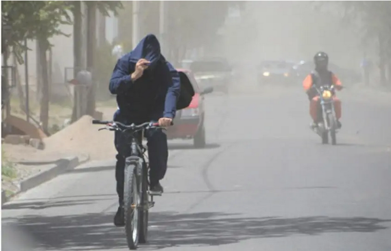 Jueves con alerta amarilla por vientos fuertes y tarde calurosa: el pronóstico para este 16 de julio