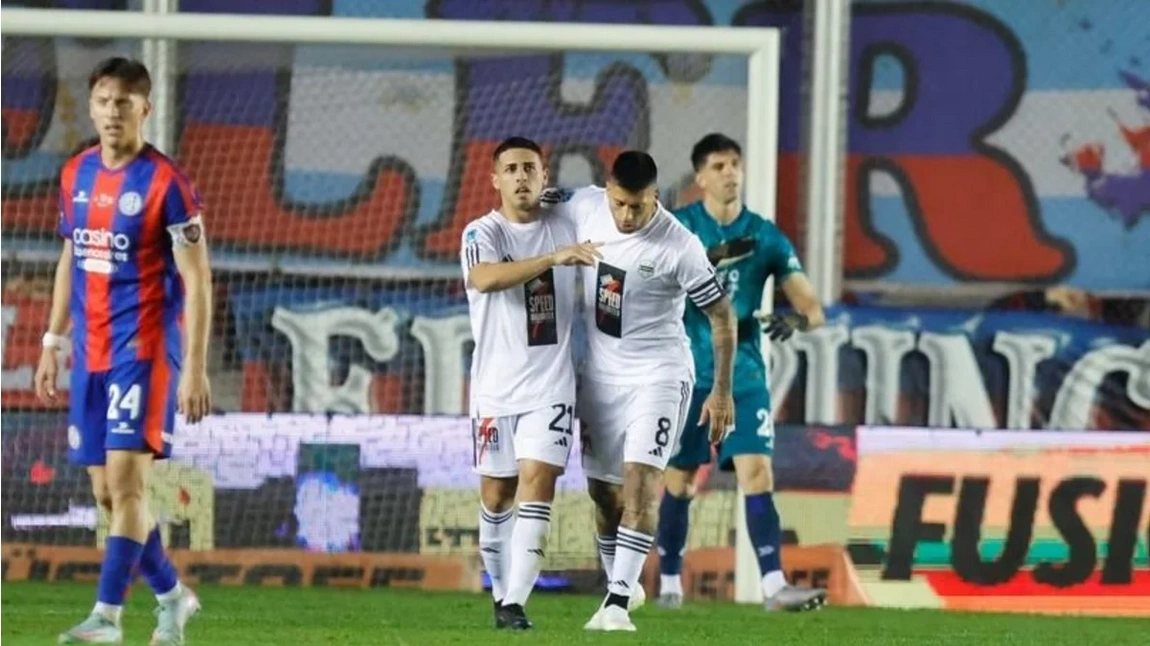 San Lorenzo cayó con Riestra en el regreso de “Pipo” Gorosito