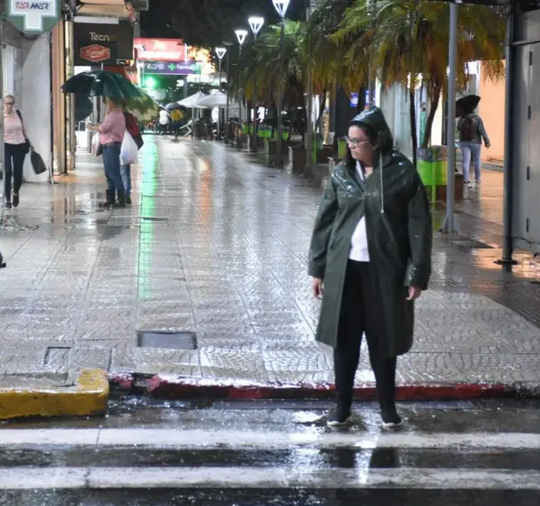 Pronostican un domingo con la vuelta del frío y posibles lluvias
