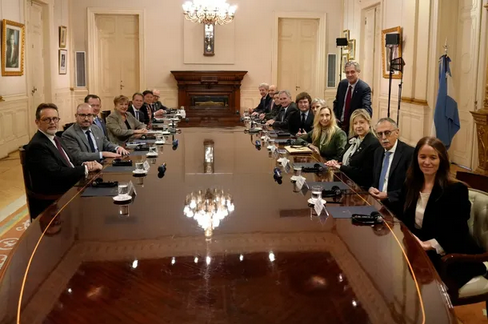 Javier Milei encabezó una reunión de Gabinete con Kristalina Georgieva y la comitiva del FMI