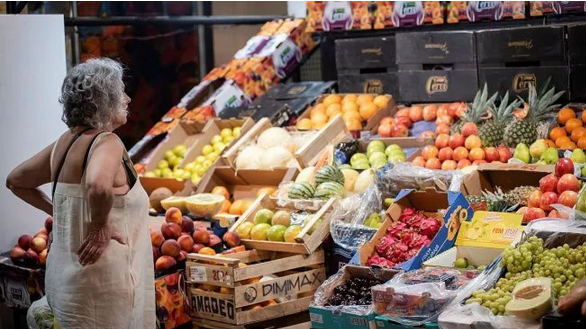 Inflación de julio: sin consenso, algunas consultoras anticipan un freno al proceso de desaceleración